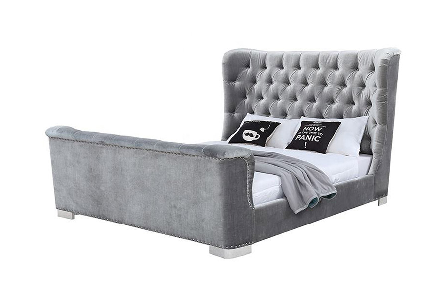 1413 Čalouněná postel s moderním designem
