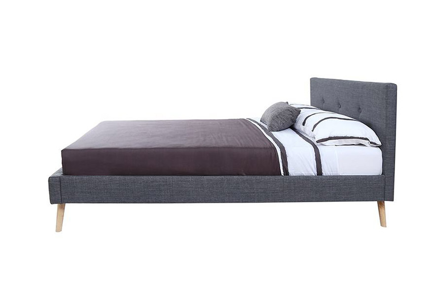 1368 Stylová čalouněná postel ve skandinávském designu