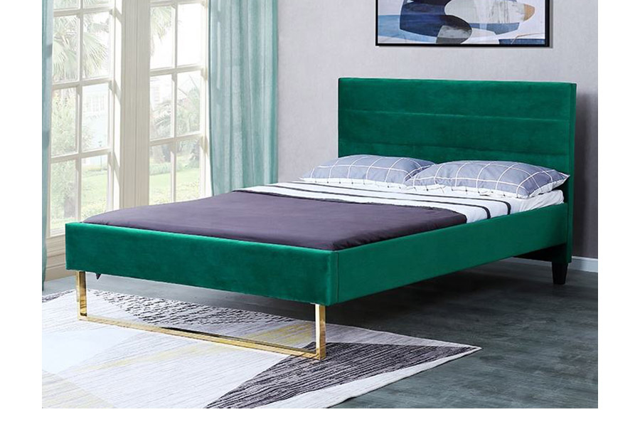 1347 Luxusní čalouněná postel King Size Moderní design