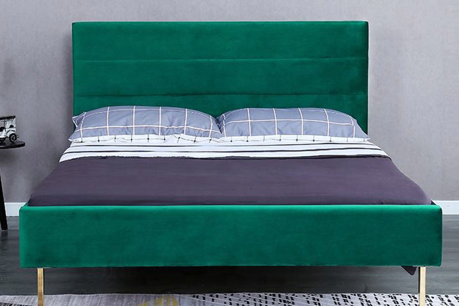 1347 Luxusní čalouněná postel King Size Moderní design