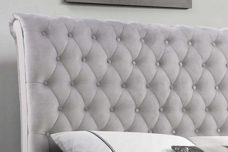 1563 Classical Sliver Sleigh Bed Čalouněná postel