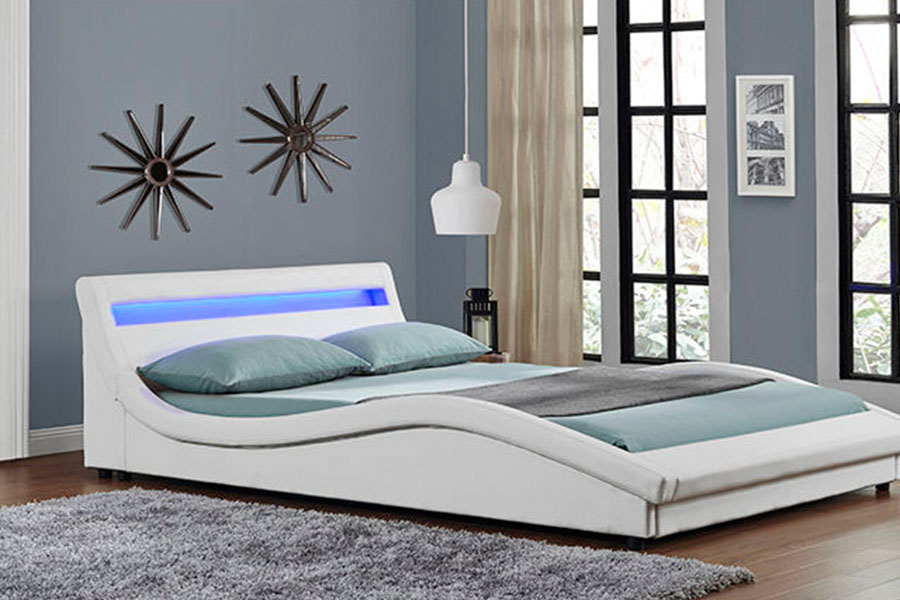 1111-1 Evropský styl PU kůží LED čalouněný rám postele