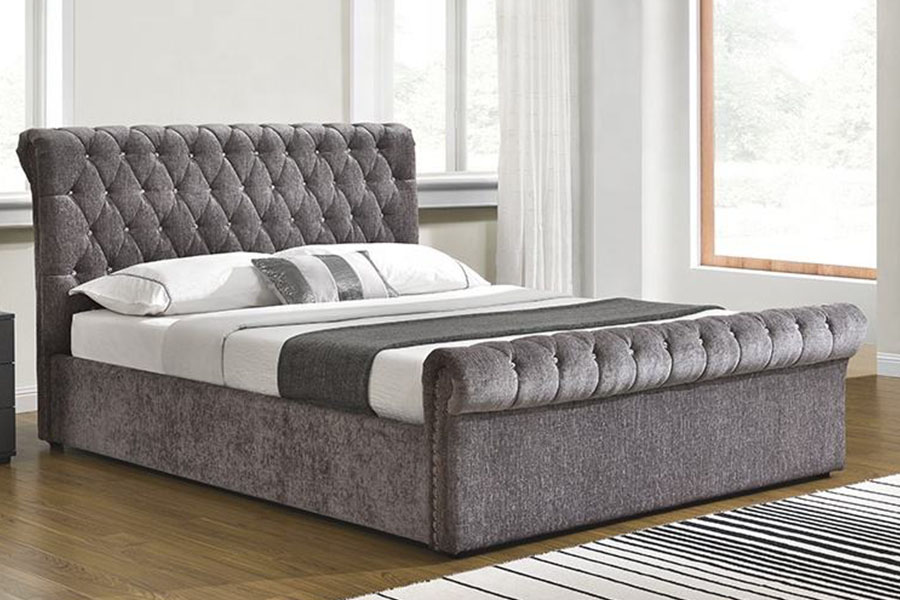 Osmanská úložná postel z drceného sametu 1153G Chesterfield